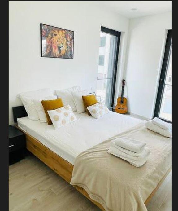 1 Bedroom In Center With Terrace 31--2 Apartment *
